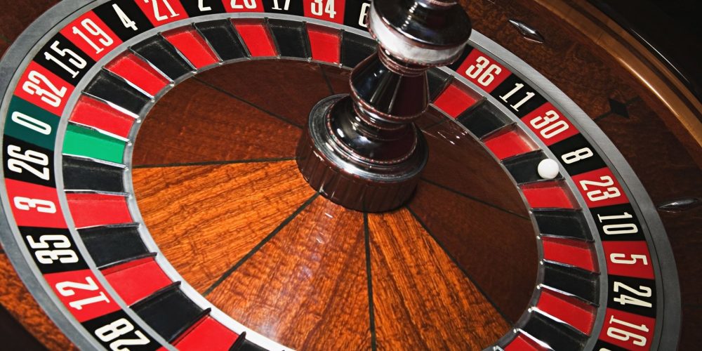 The Risks And Incentives Of The More Preferred On-line Live casino Bets