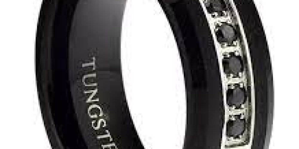 Distinctly Masculine: A Guide to Men’s Wedding Rings