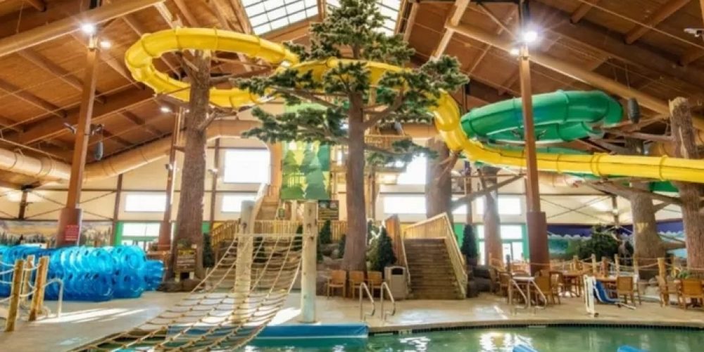Stay and Splash: Waterpark Hotels in Wisconsin for a Perfect Getaway